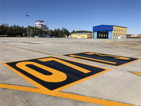 2019年加格达奇护林站机场标线施划