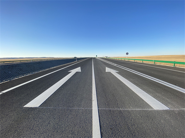 2020年苏张高速交通安全设